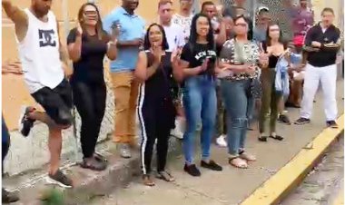 MANIFESTAÇÃO -Funcionários da Santanense cobram atrasos constantes