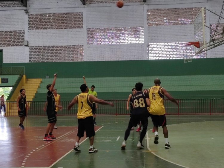 BASQUETE - Ponto por Extenso é campeão itaunense