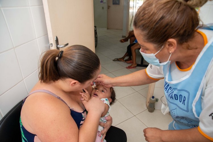 LEGISLAÇÃO - Desde 2020, vacinar os filhos é obrigatório por lei