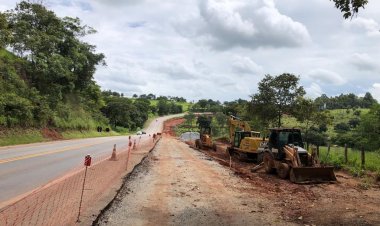 FALTA PLANEJAMENTO E EFICIÊNCIA - Obras da MG-050 em Itaúna estão paradas por causa das chuvas