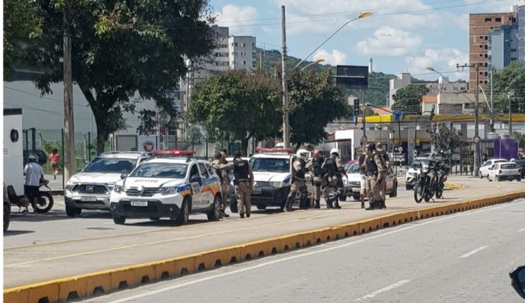 Homem ataca veículos e é preso com ajuda de cidadão na Avenida Jove Soares