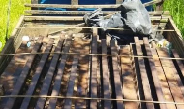 Caminhão com 20 toneladas de trilhos é apreendido