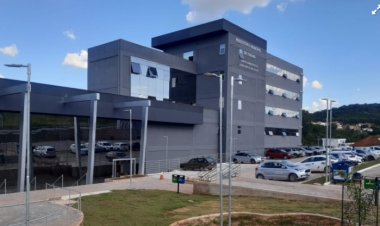 Prefeitura - Quase 3 mil funcionários