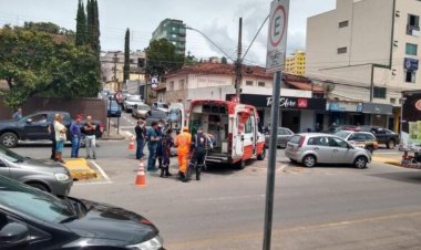 Motorista do carro disse que parou. Motoqueiro afirma o contrário