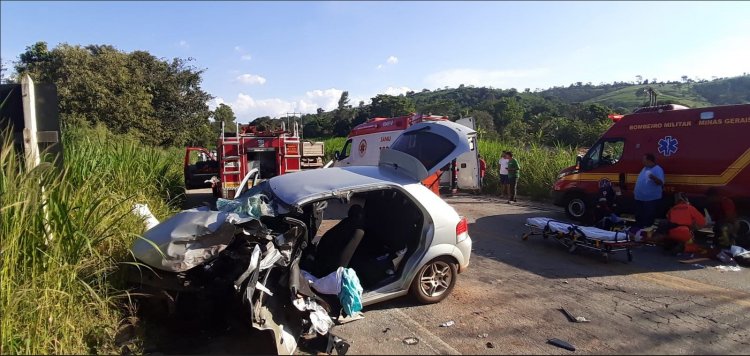 Helicóptero Arcanjo socorre  vítima de acidente na MG-431