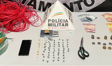 56 pedras de crack no Bairro Universitário