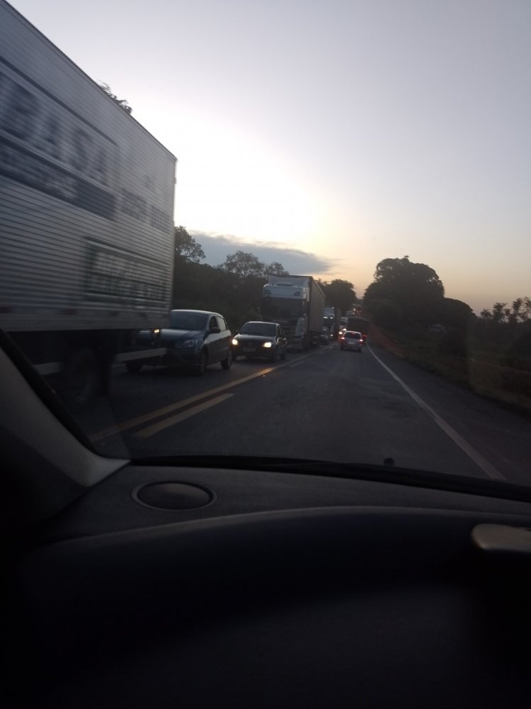Nascentes anuncia trânsito liberado em Divinópolis e “trava” tráfego em Itaúna