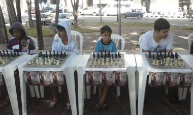 “Game da Rainha” é na Praça da Matriz