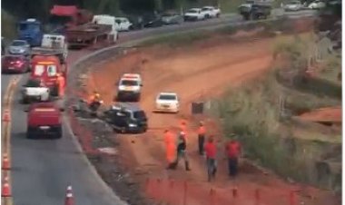 Acidente grave aconteceu há poucos instantes na MG-050, sentido Itaúna/Divinópolis