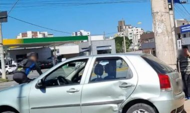 Mais uma colisão na rotatória da Silva Jardim