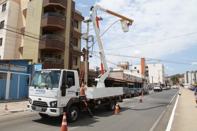 Prefeito promete “todos os 13.500 pontos” de luz com LED