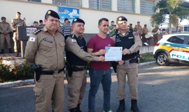 Itaúna recebe viatura para atuar na Patrulha Escolar