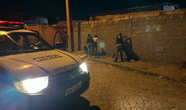 Vários veículos fiscalizados e quatro são removidos