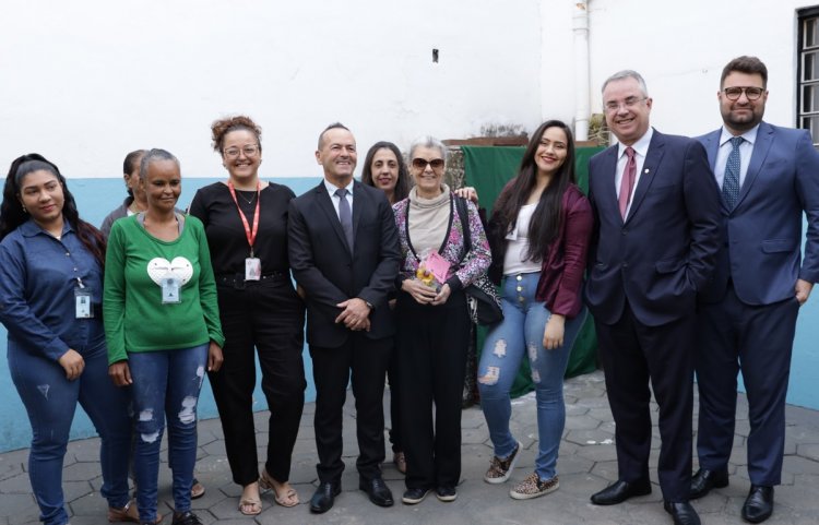 Ministra do Supremo, Carmem Lúcia, visita APACs em Itaúna