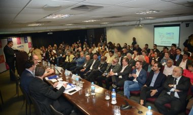 1° Conecta Com Minas reúne clientes e fornecedores da comunicação