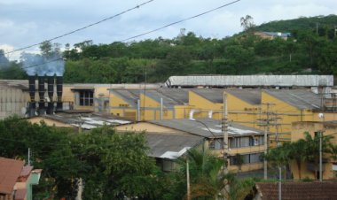 Cia. Tecidos Santanense liga teares e retoma a produção