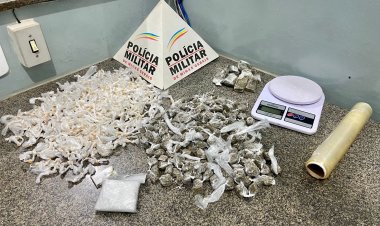 PM apreende mais de 900 pedras em Itatiaiuçu