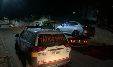 Quatro maiores presos e um menor apreendido