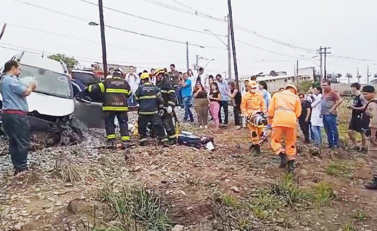 VLI simula acidente em Itaúna para alertar população