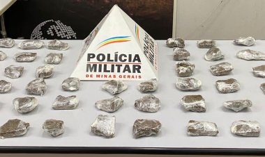 TRÁFICO DE DROGAS  - Homem é preso e 45 tabletes de maconha são apreendidos