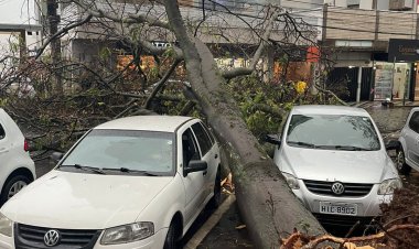 Chuva do caos em Itaúna: 40 minutos de tempestade para a cidade!