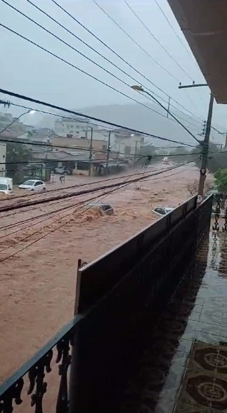 Chuva do caos em Itaúna: 40 minutos de tempestade para a cidade!