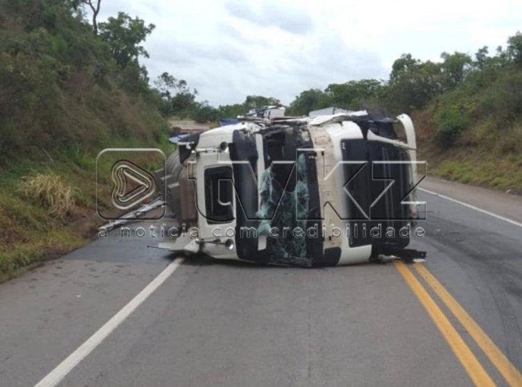 Acidente com carretas na BR-262 tem motorista itaunense como vítima fatal