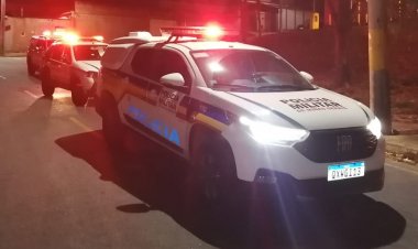 Homem é atingido com dois tiros no rosto
