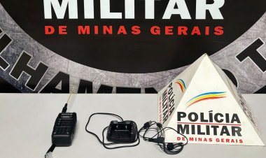 TRÁFICO DE DROGAS - PM apreende pedras de crack e cocaína