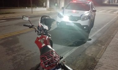 PM recupera motocicleta furtada