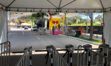 CARNAVAL (DE NOVO) NO BOULEVARD...