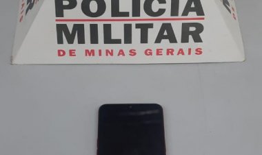 FURTO - Homem rouba celular e é preso no Centro