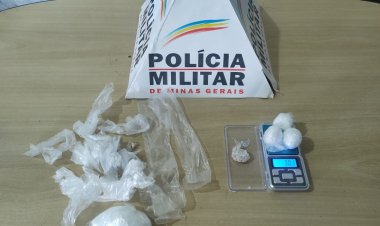 Homem é abordado e foge  enquanto PM apreendia drogas
