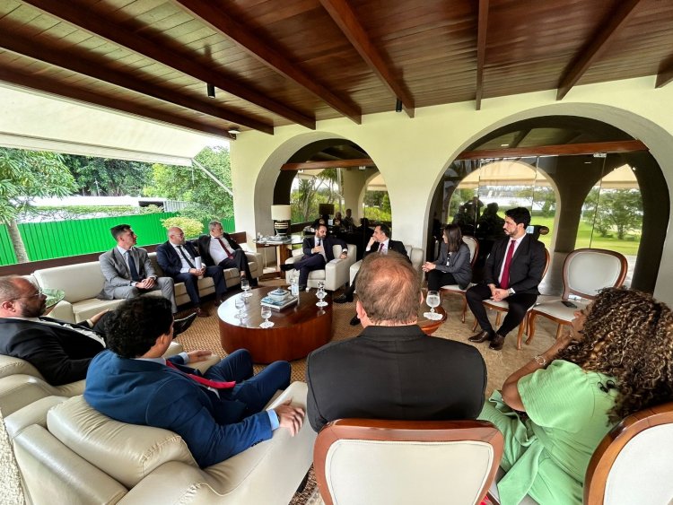 Deputados mineiros vão a Brasília negociar débito do Estado