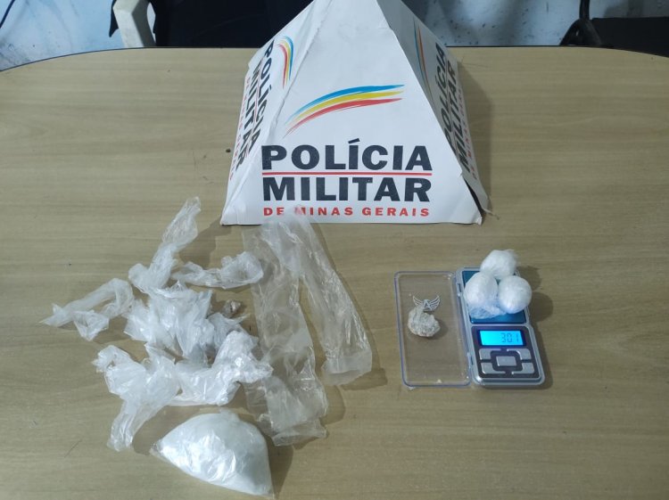 TRÁFICO DE DROGAS - PM apreende cocaínas no Santa Edwiges