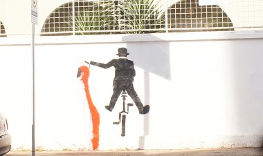 Oficinas de artes cênicas auxiliam  na busca pelo primeiro emprego