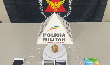 PM apreende pedras de crack no Bairro Graças