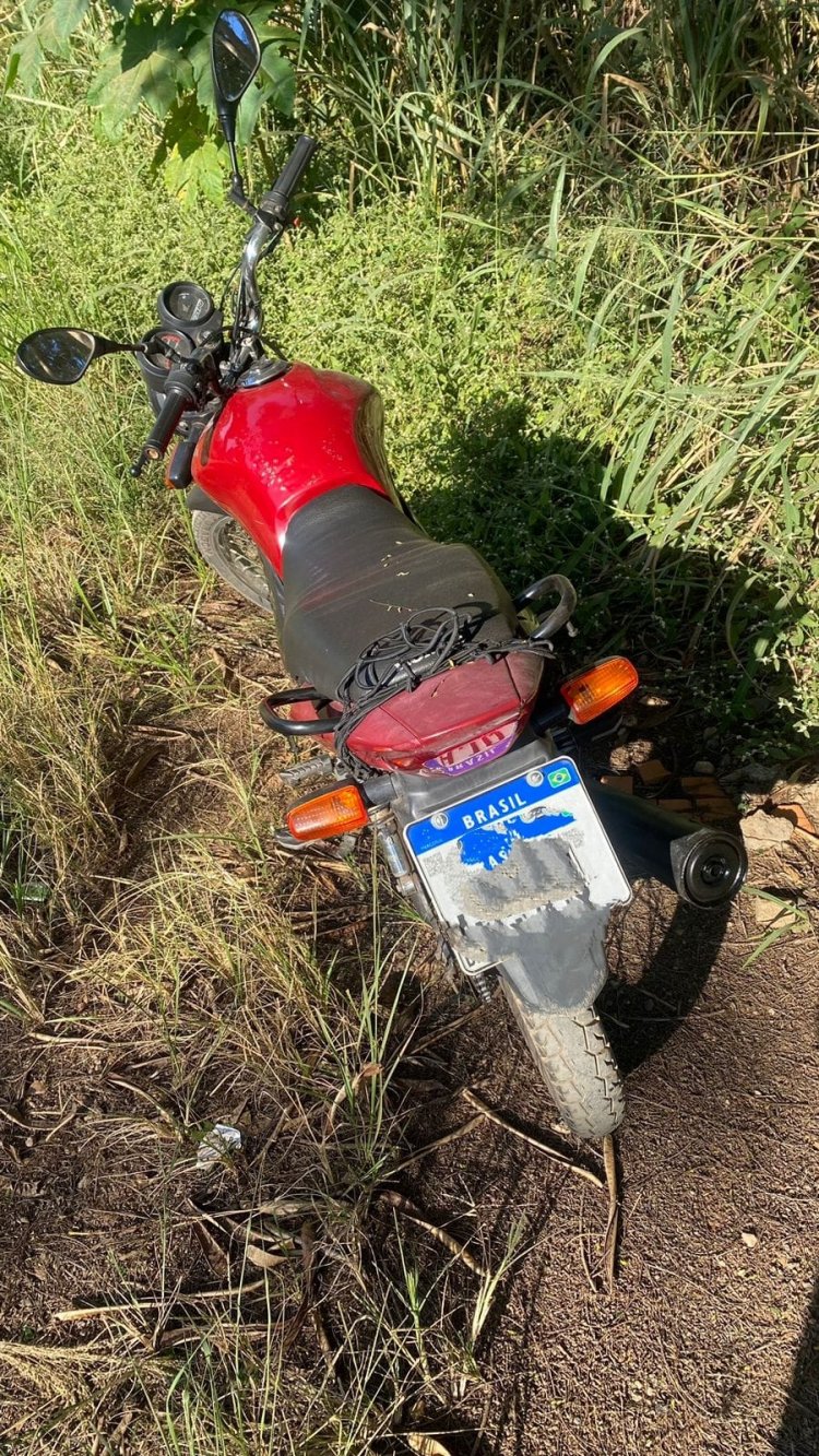 Motocicleta roubada é recuperada