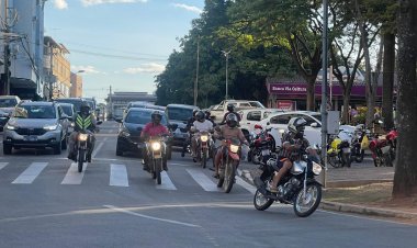 MOTOQUEIROS INTRÉPIDOS, IRRESPONSÁVEIS...