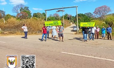 Comunidade faz manifestação na MG-431 devido a acidentes