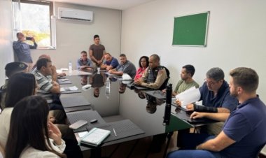 Comandante da PM vai à Câmara