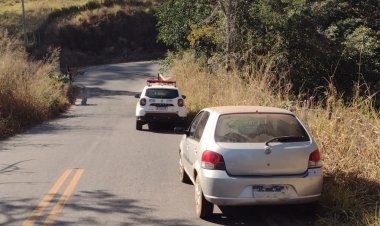 Veículo furtado é localizado