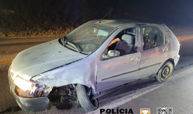 Ex-vereador bate carro na rodovia e é preso