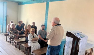 Reunião conjunta da literatura regional