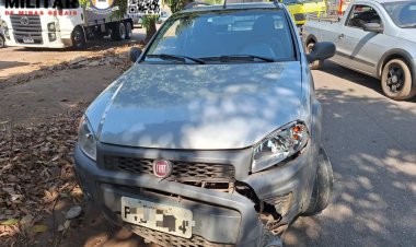 Carro e moto  colidem na MG-431