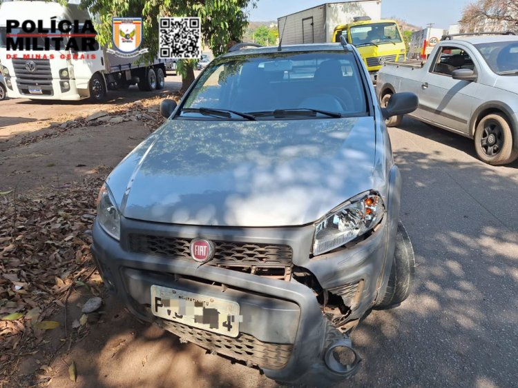 Carro e moto colidem na MG-431