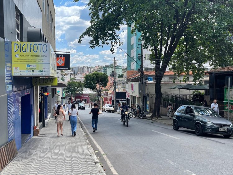 RECLAMAÇÃO - Falta de estacionamento prejudica comércio