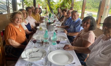 Acadêmicos da AILE  realizam encontro festivo