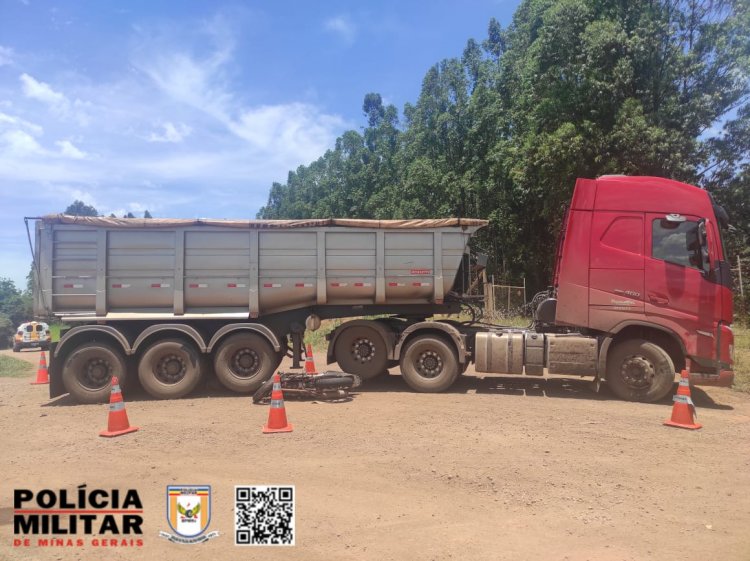 Moto bate em carreta e motoqueiro morre, na MG-050 em Itaúna