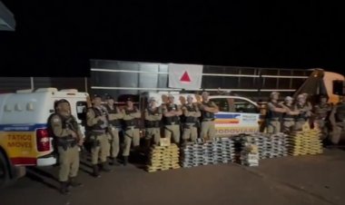 PM apreende 400 quilos de cocaína em Azurita, na MG-050